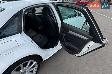 Седан Audi A4 2015 в Борисполі