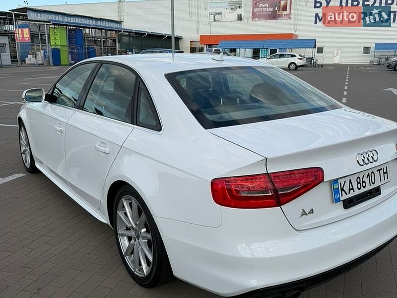 Седан Audi A4 2015 в Борисполі