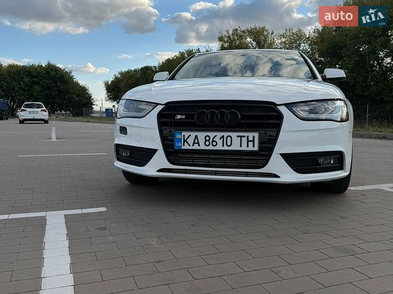 Седан Audi A4 2015 в Борисполі