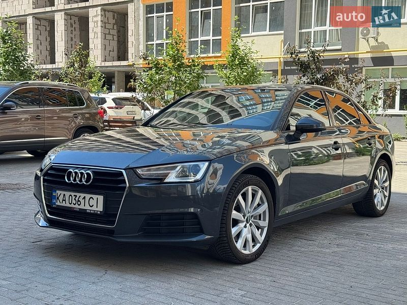 Седан Audi A4 2017 в Киеве