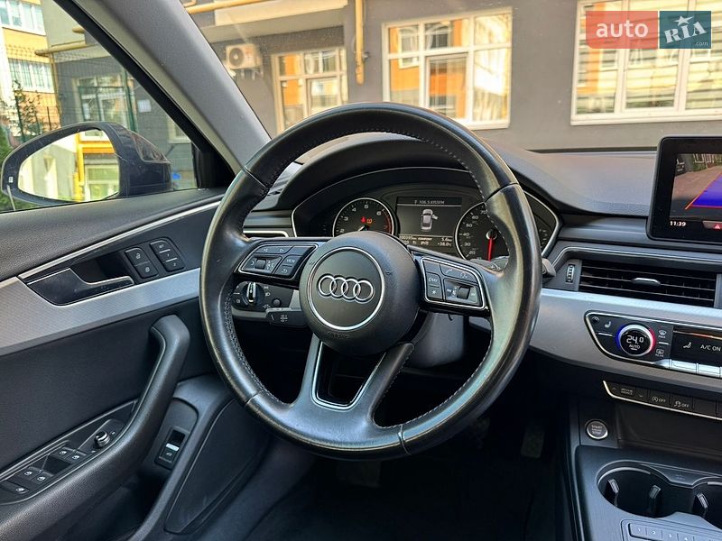 Седан Audi A4 2017 в Киеве