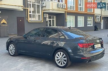 Седан Audi A4 2017 в Киеве