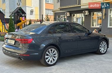 Седан Audi A4 2017 в Киеве