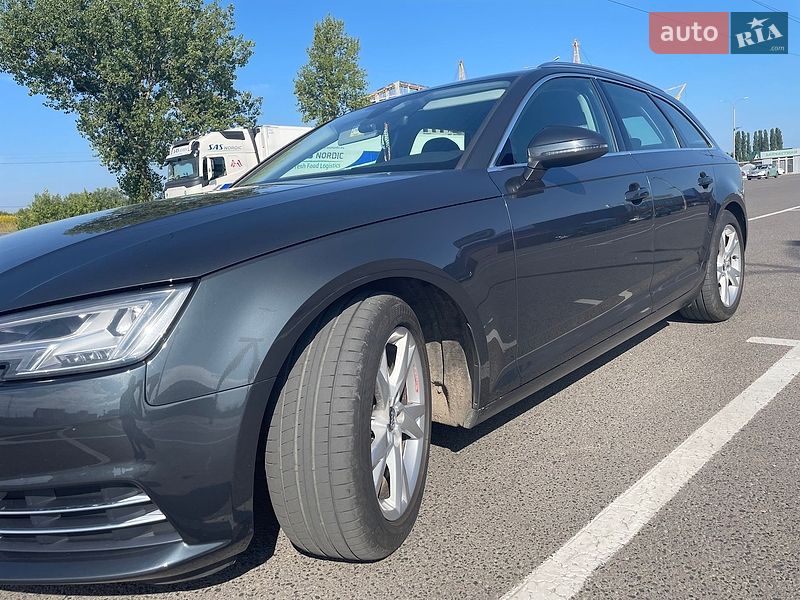 Универсал Audi A4 2017 в Луцке