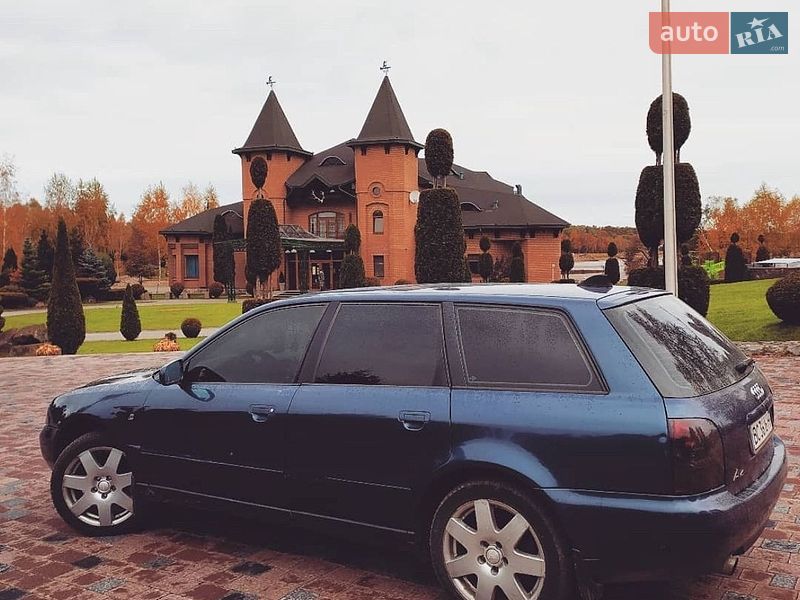 Універсал Audi A4 1998 в Львові