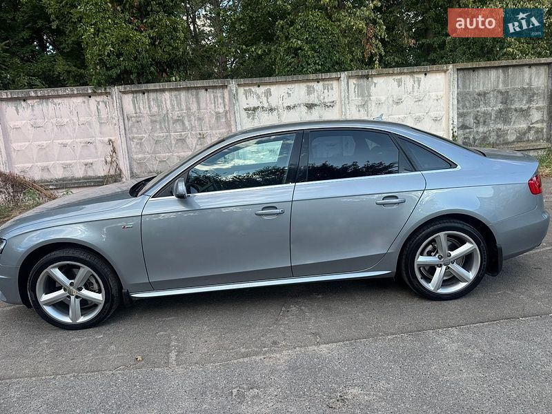 Седан Audi A4 2011 в Києві