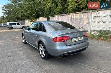 Седан Audi A4 2011 в Києві