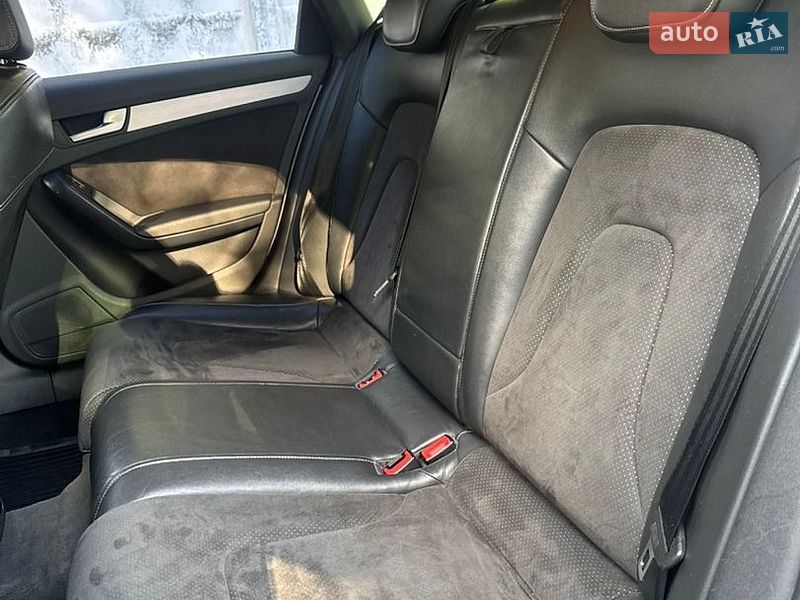 Седан Audi A4 2011 в Києві