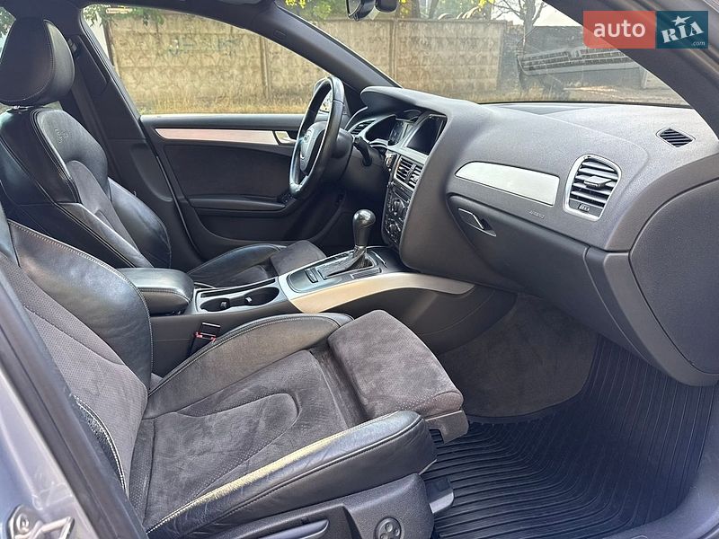 Седан Audi A4 2011 в Києві