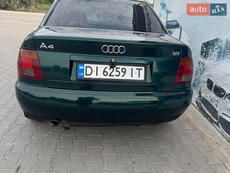 Седан Audi A4 1995 в Хмельницькому