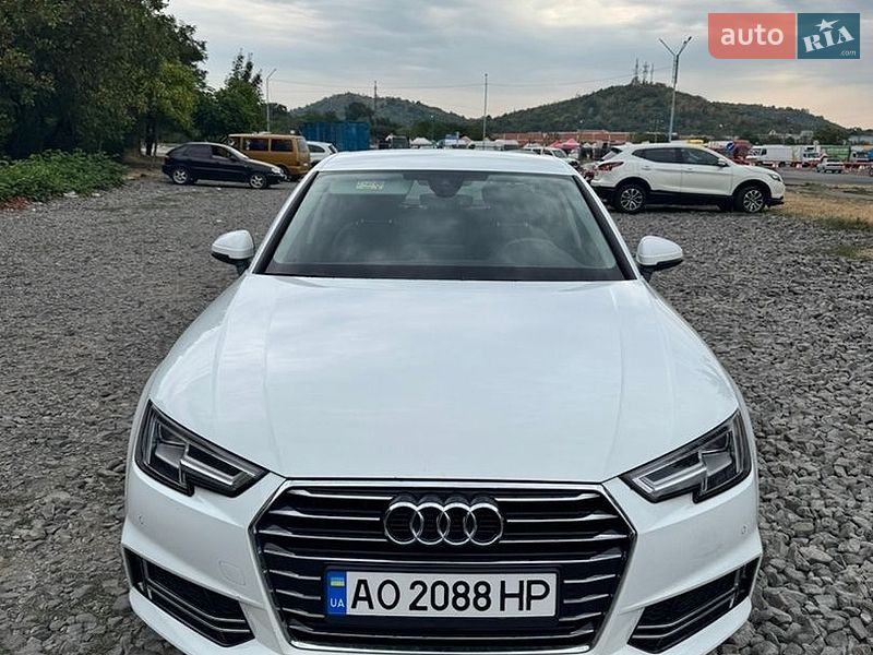 Audi A4 2018 Audi A4 2018