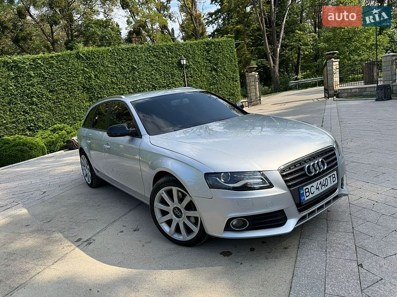 Універсал Audi A4 2010 в Жовкві