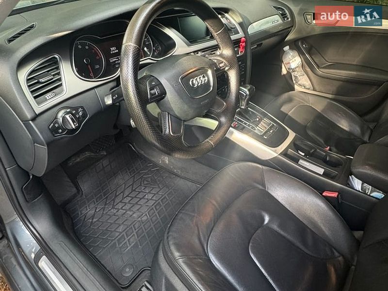 Седан Audi A4 2013 в Києві