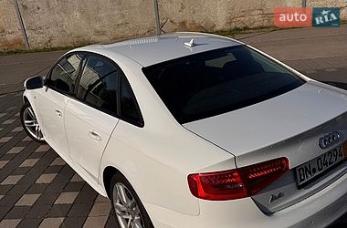Седан Audi A4 2015 в Стрые