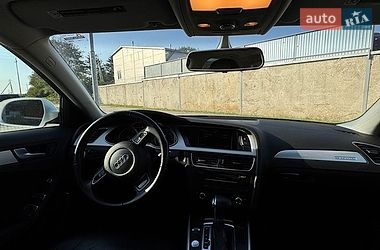 Седан Audi A4 2015 в Стрые