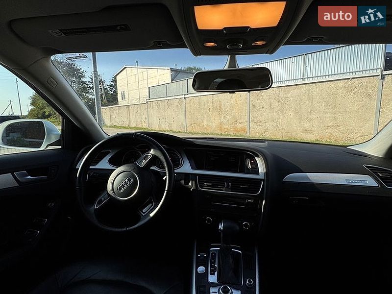 Седан Audi A4 2015 в Стрые