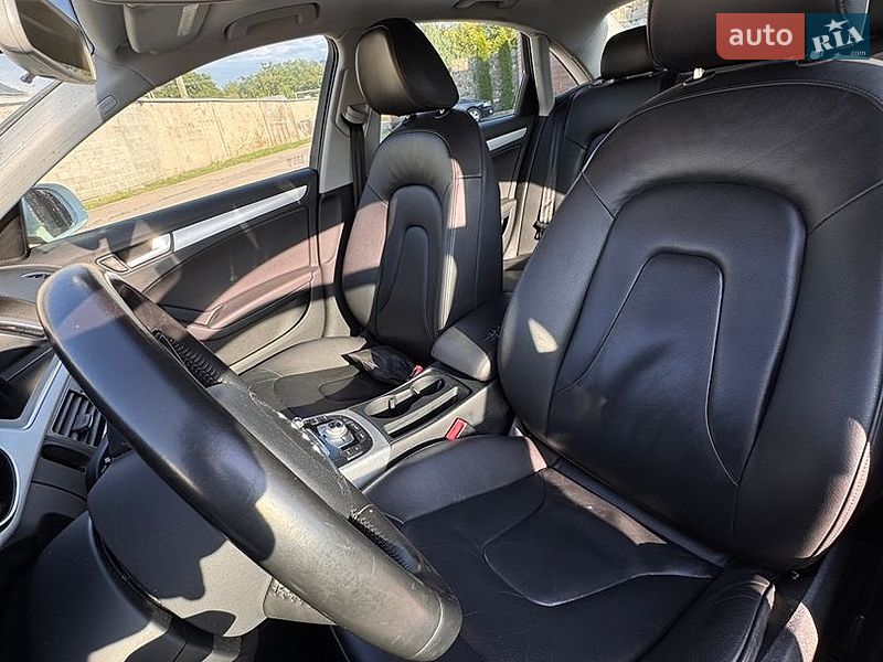 Седан Audi A4 2015 в Стрые