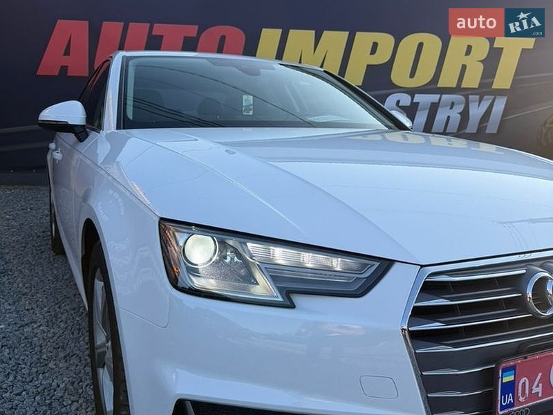 Седан Audi A4 2019 в Стрые
