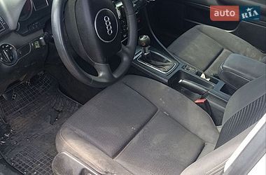 Седан Audi A4 2003 в Чернівцях