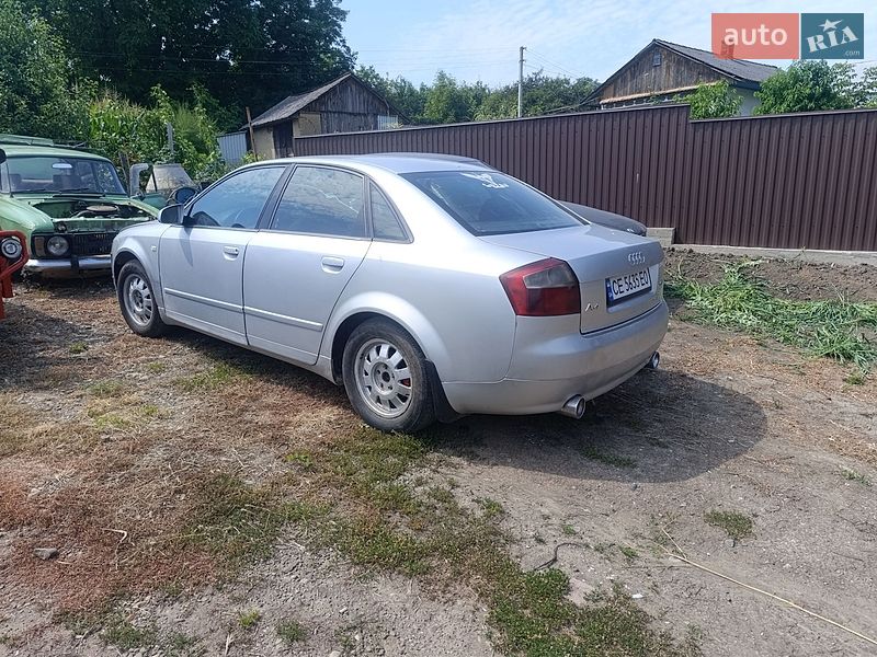 Седан Audi A4 2003 в Чернівцях