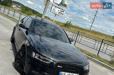 Седан Audi A4 2013 в Тернополі