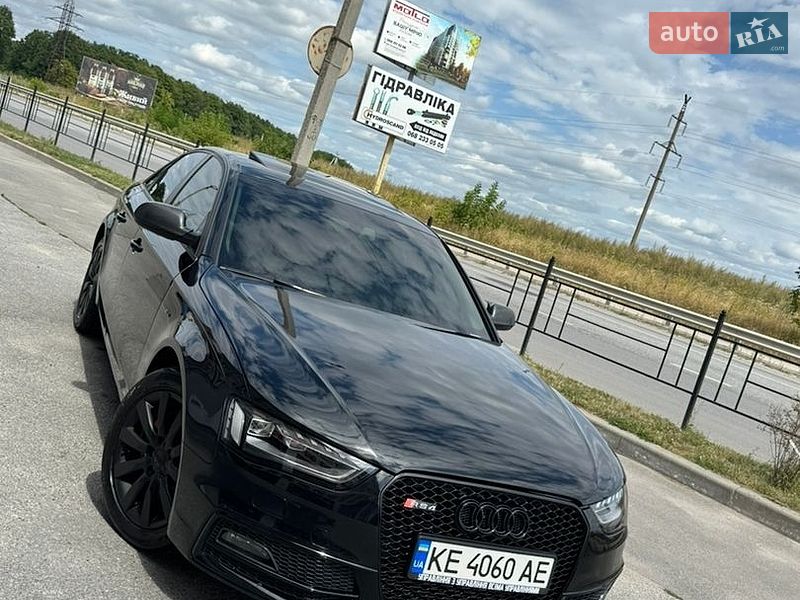 Седан Audi A4 2013 в Тернополі
