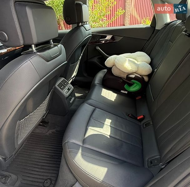 Седан Audi A4 2019 в Києві