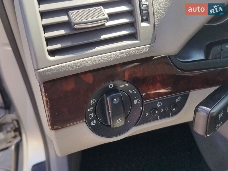Седан Audi A4 2006 в Казатине