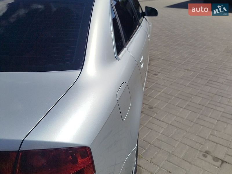 Седан Audi A4 2006 в Казатине