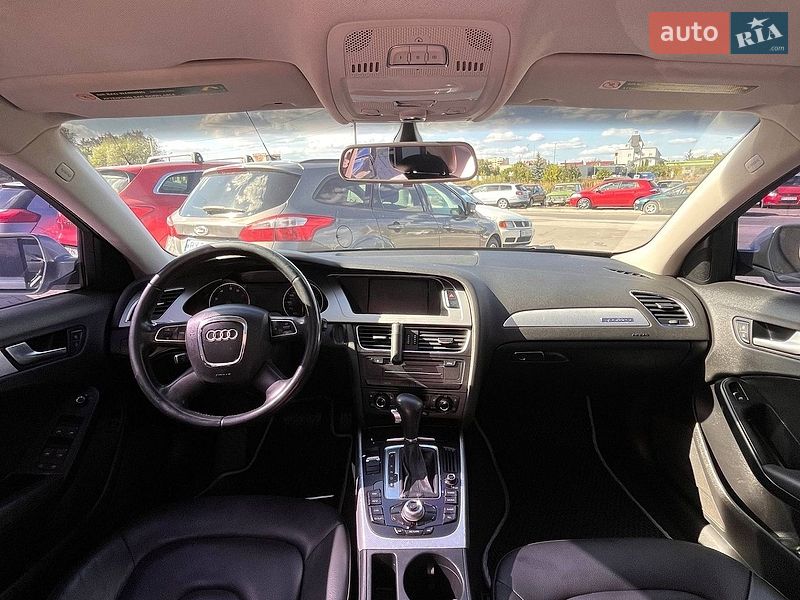 Седан Audi A4 2010 в Каменец-Подольском