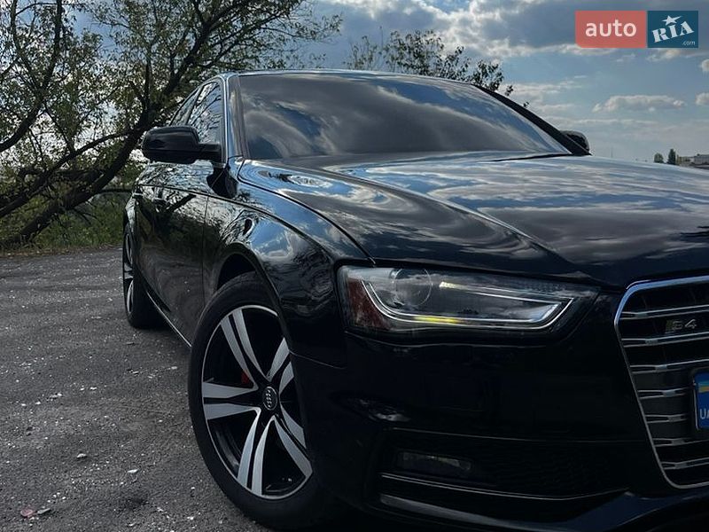 Седан Audi A4 2012 в Белой Церкви