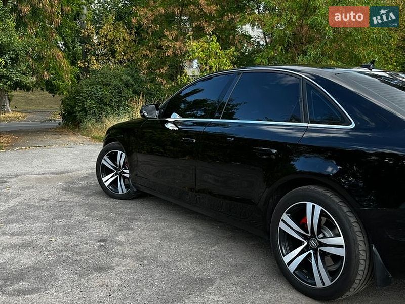 Седан Audi A4 2012 в Белой Церкви