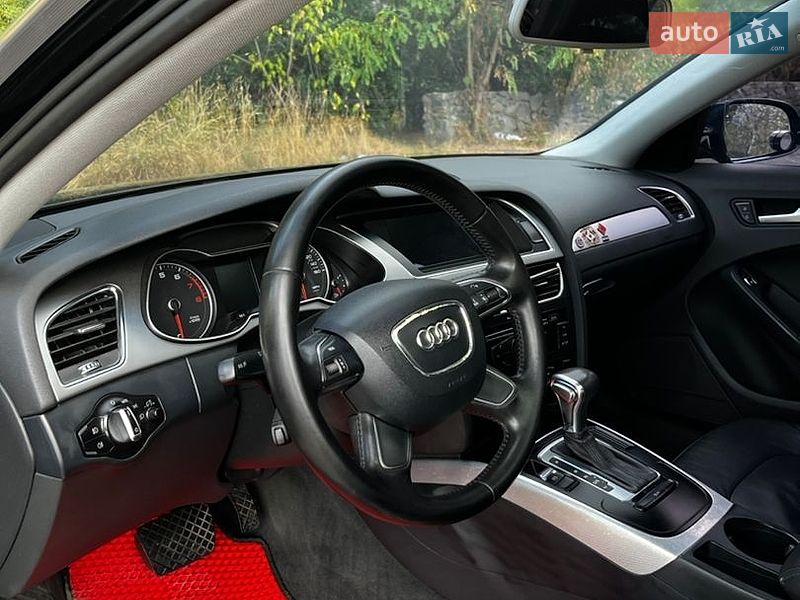 Седан Audi A4 2012 в Белой Церкви