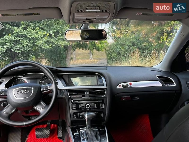 Седан Audi A4 2012 в Белой Церкви