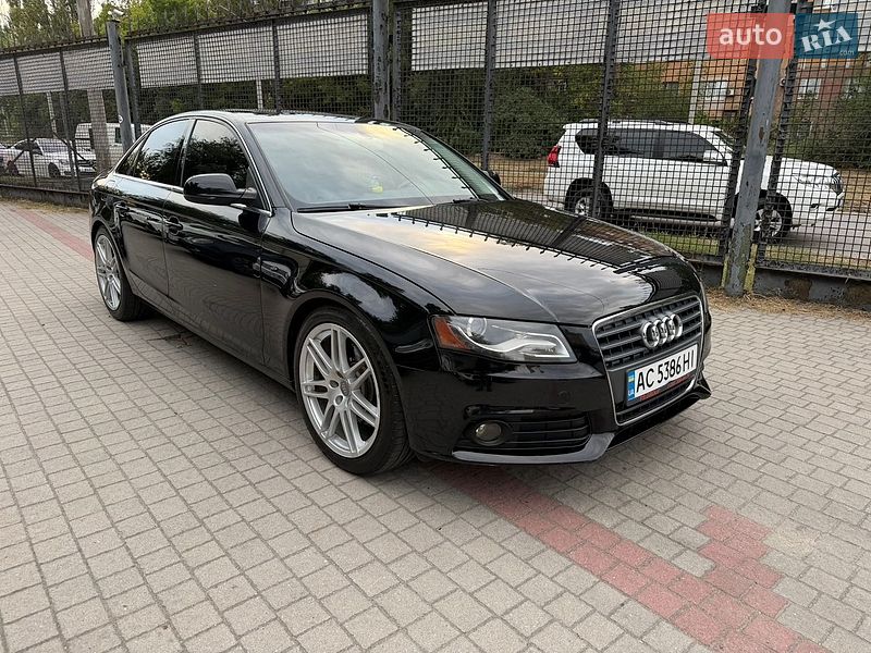Седан Audi A4 2011 в Запорожье