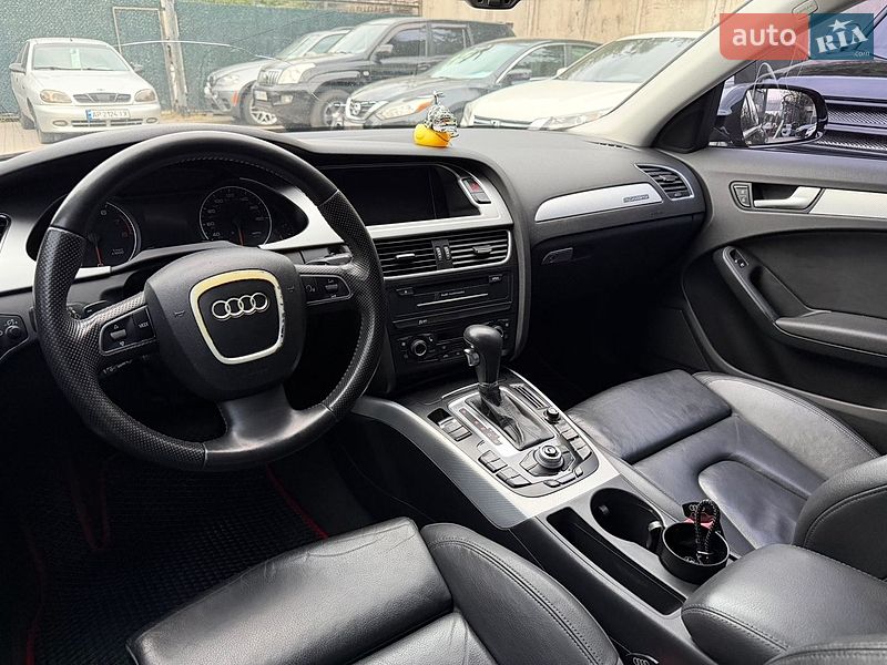 Седан Audi A4 2011 в Запорожье