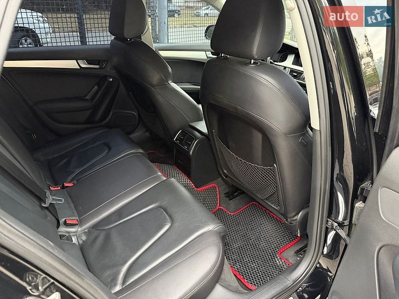 Седан Audi A4 2011 в Запорожье