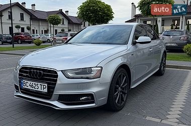 Седан Audi A4 2015 в Львові