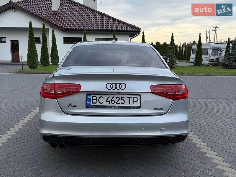 Седан Audi A4 2015 в Львові