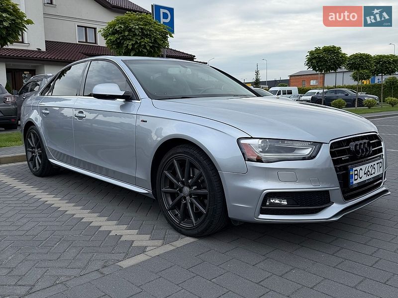 Седан Audi A4 2015 в Львові