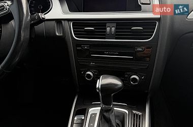 Седан Audi A4 2015 в Львові