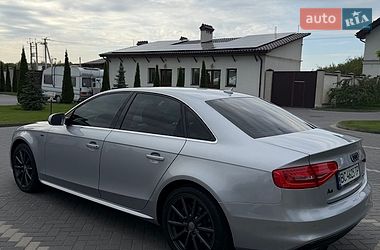 Седан Audi A4 2015 в Львові