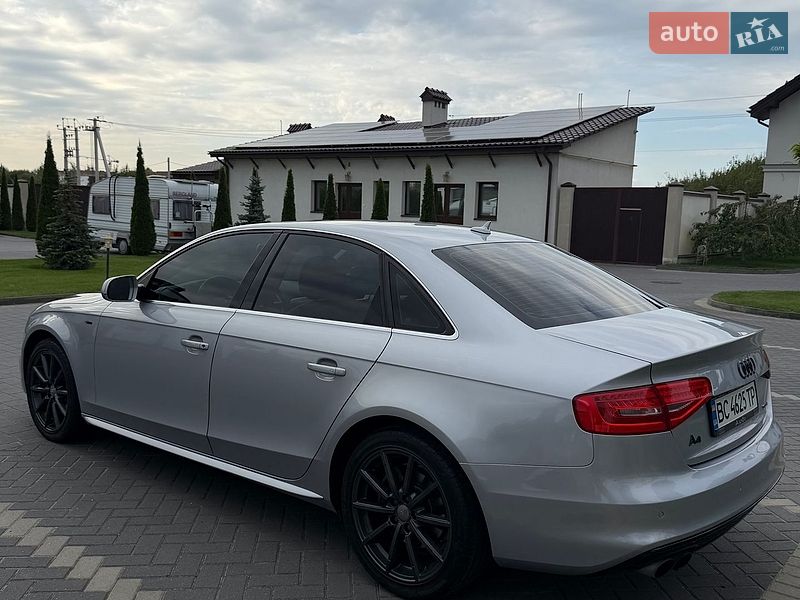 Седан Audi A4 2015 в Львові