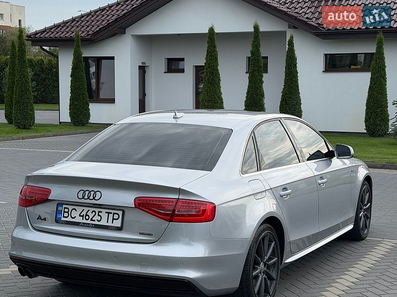 Седан Audi A4 2015 в Львові
