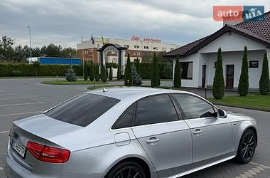 Седан Audi A4 2015 в Львові