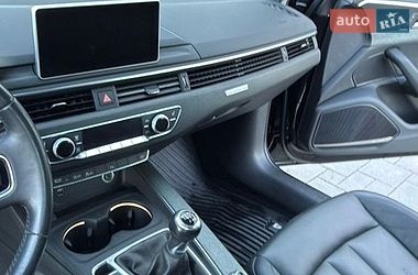 Седан Audi A4 2018 в Здолбунове
