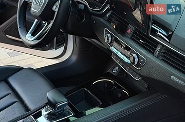 Седан Audi A4 2022 в Коломые