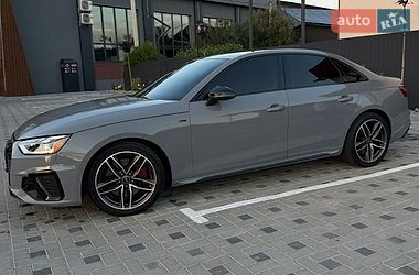 Седан Audi A4 2022 в Коломые
