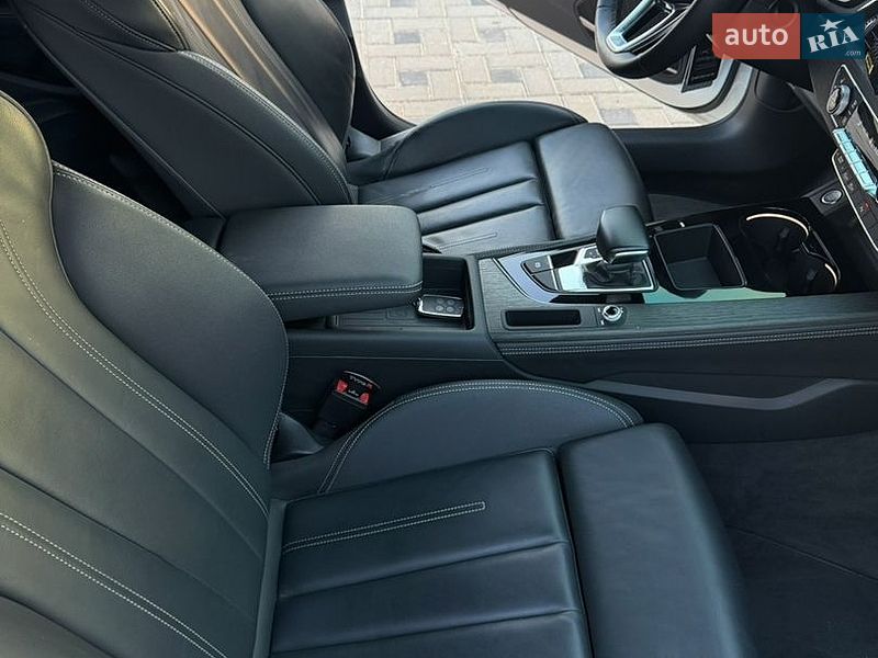 Седан Audi A4 2022 в Коломые