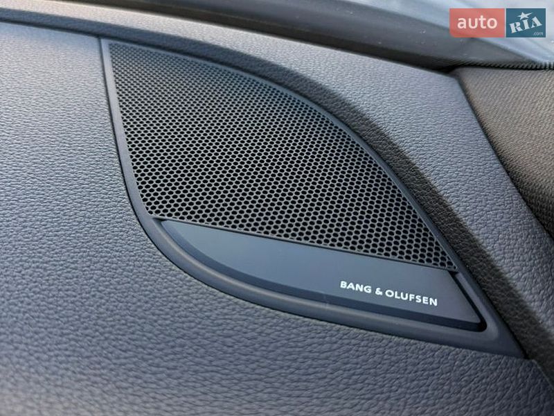 Седан Audi A4 2022 в Коломые